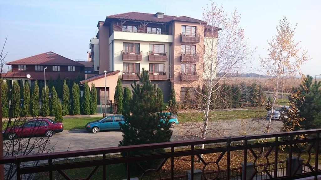 Réka Apartman Bük Habitación foto